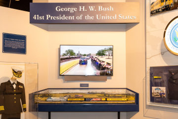 George-H.W.-Bush-Memoerial-Exhibit